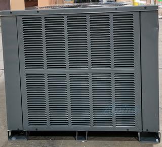 Photo of Goodman GPHH33041 (Item No. 704057) 2.5 Ton, 13.4 SEER2 Self-Contained Packaged Heat Pump 50976