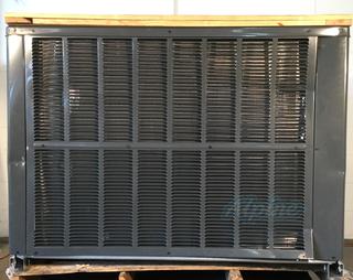 Photo of Goodman GPH1436M41 (645491) 3 Ton, 14 SEER Self-Contained Packaged Heat Pump, Multi-Position 31523