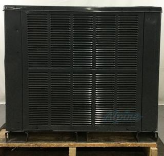 Photo of Goodman Goodman GPC1430H41 (Item No. 648307) 2.5 Ton, 14 SEER Self-Contained Packaged Air Conditioner, Dedicated Horizontal 32756