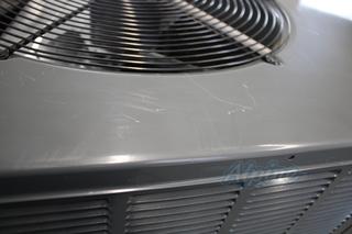 Photo of Goodman GPHH36041 (Item No. 730231) 5 Ton, 13.4 SEER2 Self-Contained Packaged Heat Pump 59624