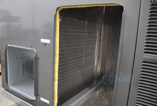 Photo of Goodman GPHH36041 (Item No. 731599) 5 Ton, 13.4 SEER2 Self-Contained Packaged Heat Pump 59994
