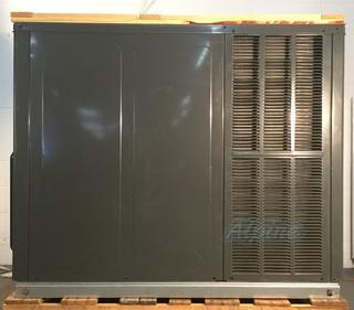 Photo of Goodman GPH1448M41 (638084) 4 Ton, 14 SEER Self-Contained Packaged Heat Pump, Multi-Position 30741