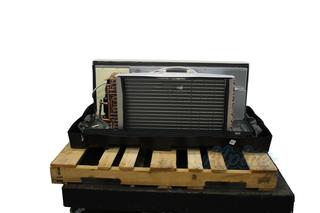 Photo of Amana PTH093G25AXXX (Item No. 717721) 9,000 BTU (0.8 Ton) Cooling, 8,500 BTU Heating, 11.5 EER Heat Pump PTAC, 2.5 kW Heat Strip, R-410A Refrigerant, 208/230V 56377