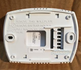 Photo of Honeywell TH5110D1022 (642568) FocusPro 5000 Universal Non-Programmable Thermostat - One Stage Heat One Stage Cool (Large Screen) 30592