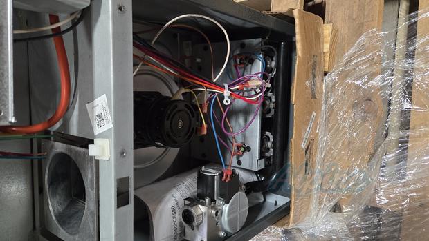 Photo of Goodman GCES800603AX (Item No. 695433) Low NOx, California Only, 60,000 BTU Furnace, 80% Efficiency, Single-Stage Burner, 1200 CFM Multi-Speed Blower, Downflow Application 58995