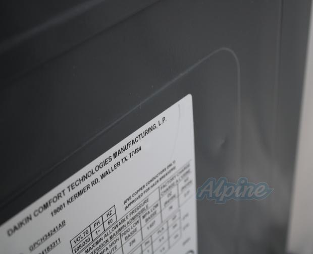 Photo of Goodman GPCH34241 (Item No. 728917) 3.5 Ton, 13.4 SEER2 Self-Contained Packaged Air Conditioner 59210
