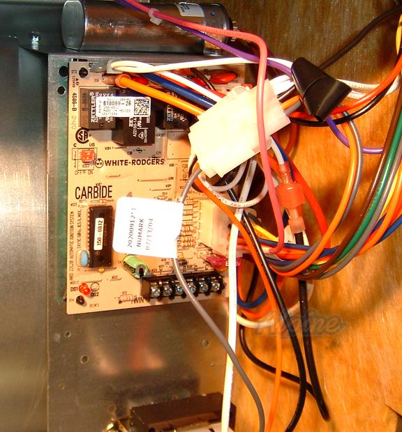 Photo of Goodman GCH90453BX Gas Furnace 46,000 BTU Furnace, 93% Efficiency, 2-Stage Burner, 1,200 CFM Multi-Speed Blower, Downflow/Horizontal Flow Application 1802