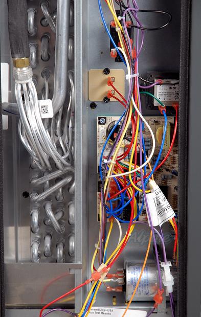 Photo of Goodman GPG1424060M41 2 Ton Cooling / 60,000 BTU Heating 14 SEER Package Unit, R-410A Refrigerant, Multi Positional 16662