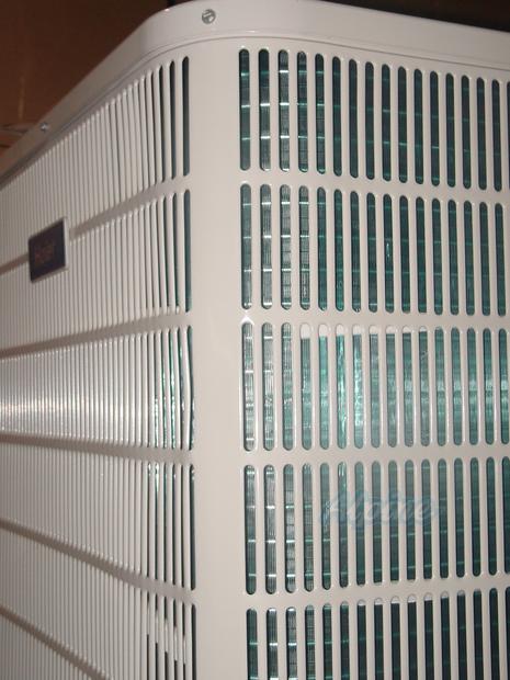 Photo of Haier HR481HB48 Scratch-N-Dent 4 Ton, 13 SEER, Combination Scratch-N-Dent Heat Pump and Undamaged Air Handler, R22 Refrigerant 8052