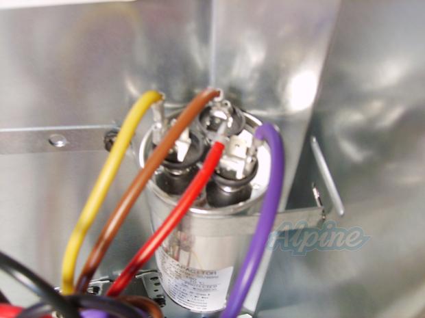 Photo of Goodman GSC130421 Central Air Conditioner 3.5 Ton, 13 SEER Condenser, R22 Refrigerant 6232