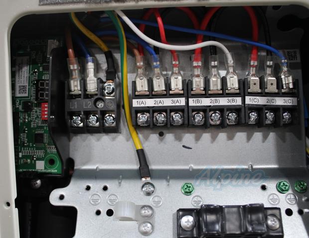 Photo of Blueridge BXM1A18SC0-6CC1-6WM 18,000 BTU (1.5 Ton) 2-Zone 25.1 SEER2 Inverter R-454B XM1 Series Heat Pump Condenser System 61360