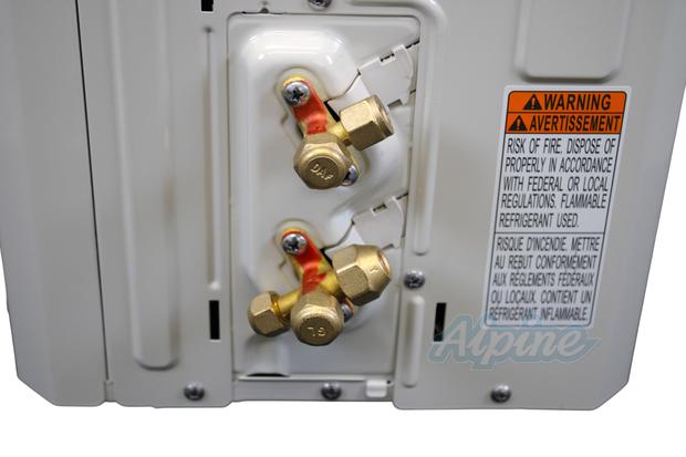 Photo of Blueridge BXS1Z09SC0 9,000 BTU 18.8 SEER2 Single Zone Ductless Mini Split Outdoor Condenser 63716