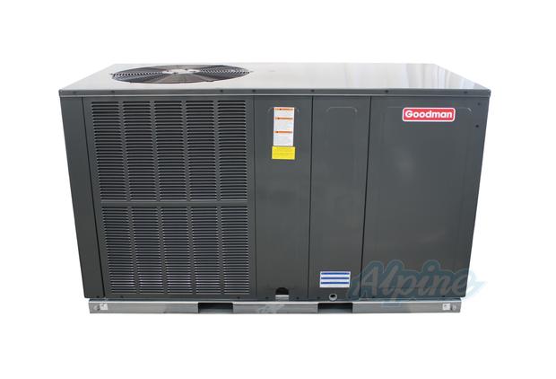 Photo of Goodman GPHH32431 2 Ton, 13.4 SEER2 Self-Contained Packaged Heat Pump 62789