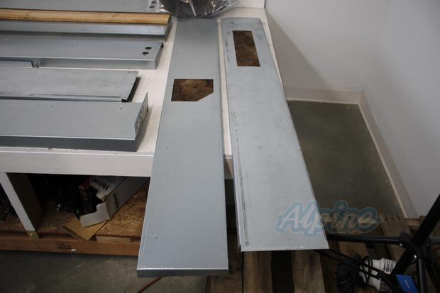 Photo of Blueridge 21J17 (Item No. 742063) 3.5 - 5 Ton Blueridge Package Unit 8” Height Full Perimeter Flat Roof Curb 64188