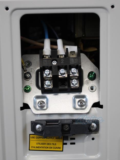 Photo of Blueridge BXS4Z09UCV-9WMV 9,100 BTU (0.8 Ton) 1-Zone 27 SEER2 Inverter R-32 XS4 Heat Pump Ultra Cool/Ultra Heat System 60681