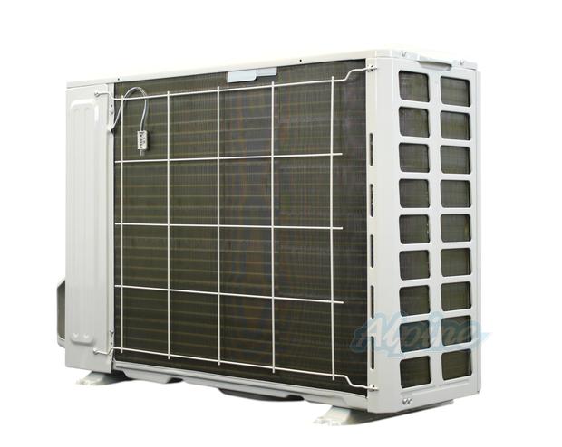 Photo of Blueridge BXS6A09UC0-9WM-KIT15 9,000 BTU (0.8 Ton) 1-Zone 33.3 SEER2 Inverter R-454B XS6 Heat Pump Ultra Cool/Ultra Heat System KIT 15 FT 60405
